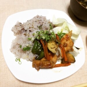 ワンプレートでカフェ風☆鶏肉と茄子のピリ辛炒め